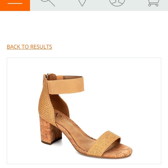 Tan heels - Picture 1 of 5